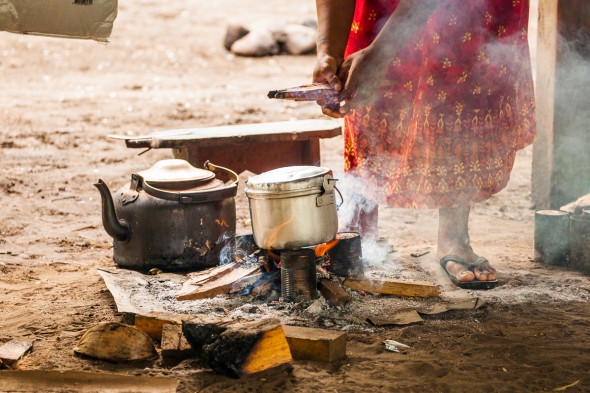 Woman cooking in PNG