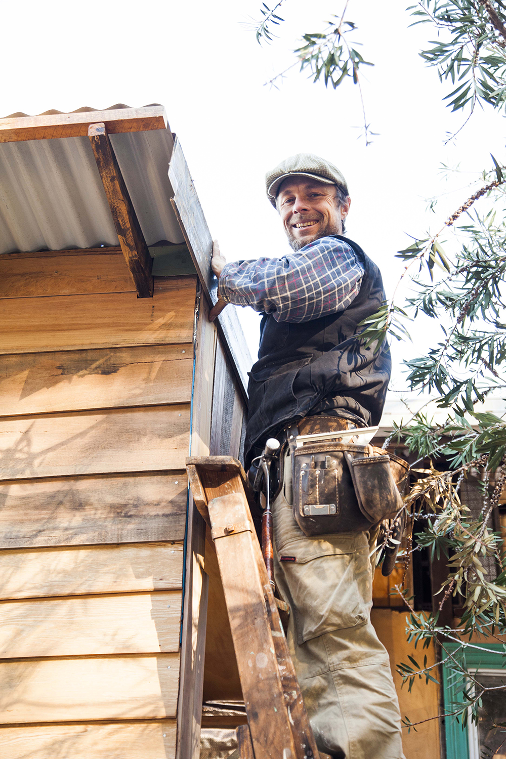 James The Upcyclist building a tiny house in Sydney Australia